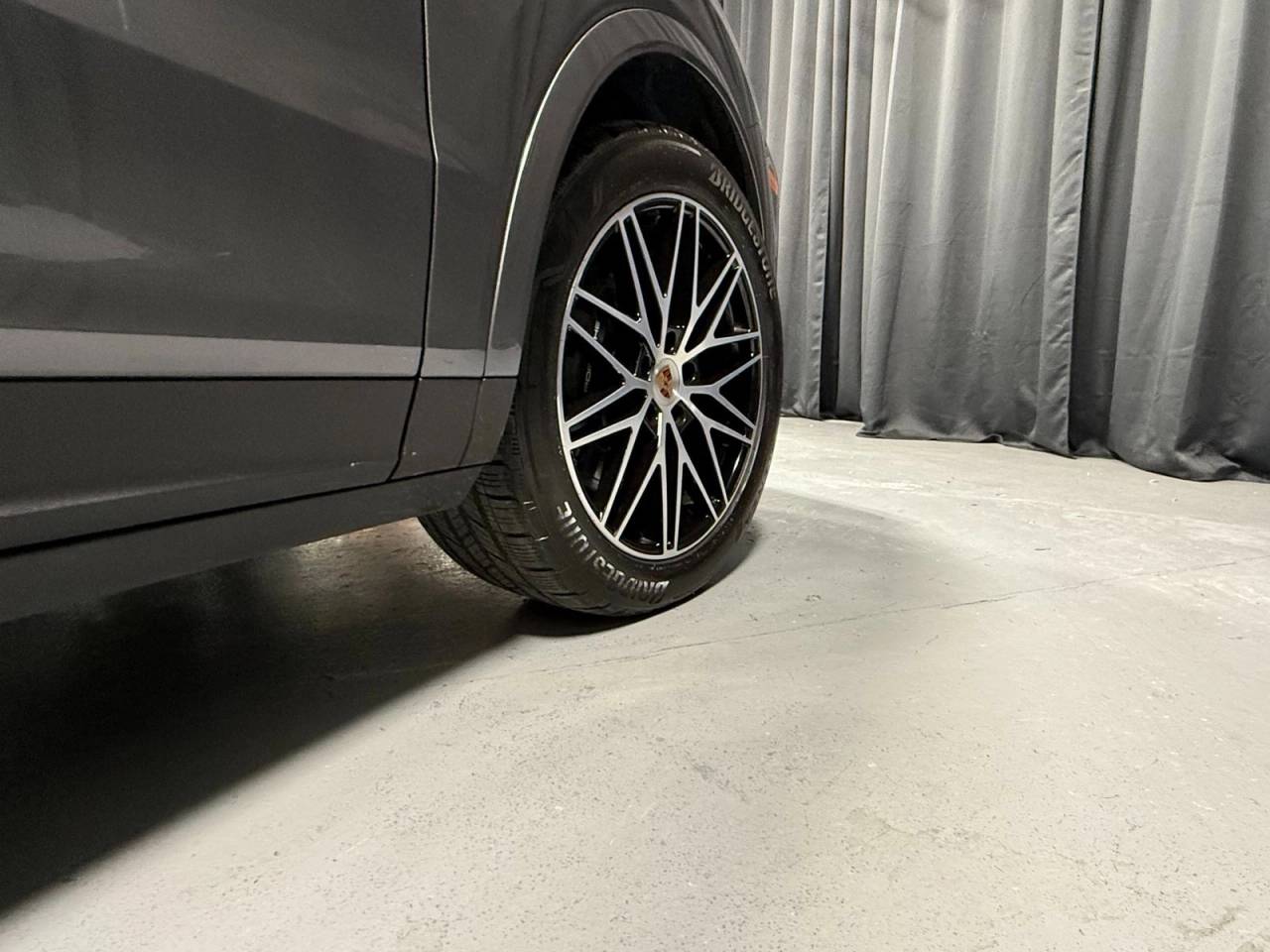 2025 Porsche Cayenne Base