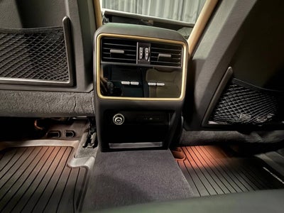 2025 Porsche Cayenne Base