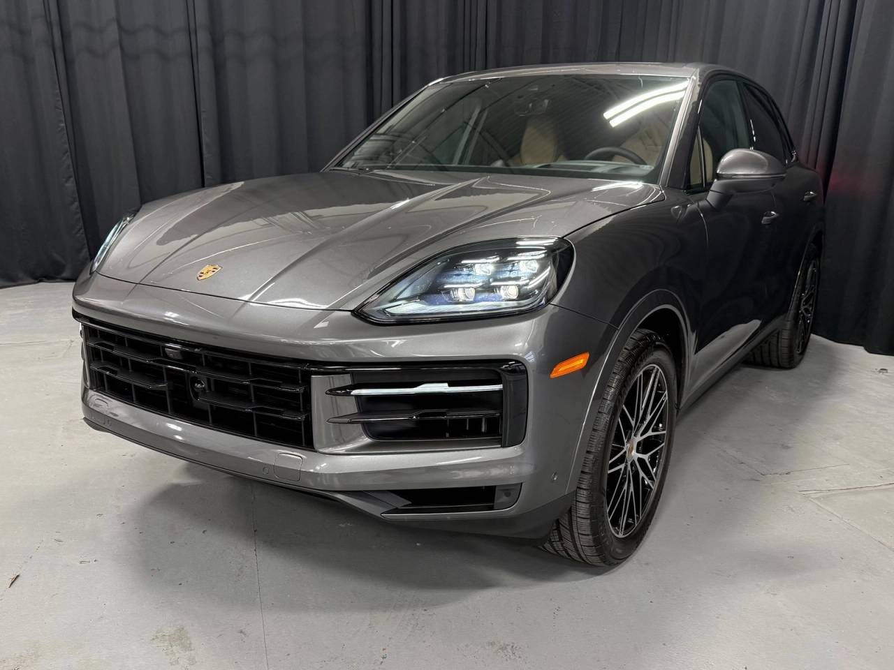 2025 Porsche Cayenne Base