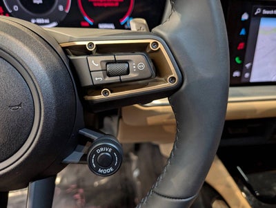 2025 Porsche Cayenne Base