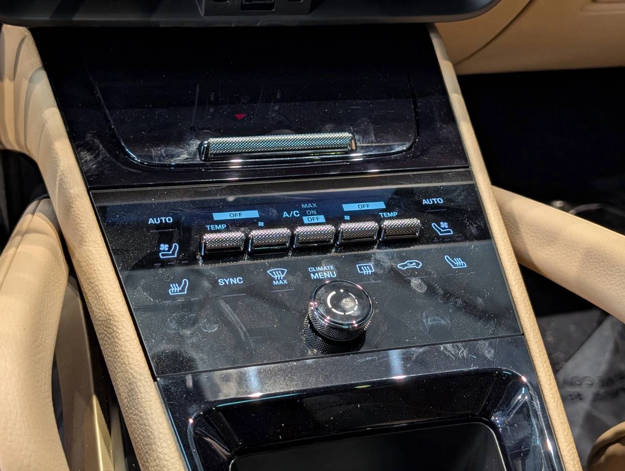 2025 Porsche Cayenne Base