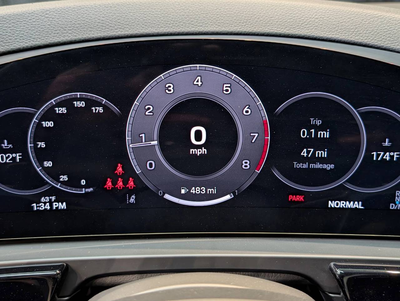 2025 Porsche Cayenne Base