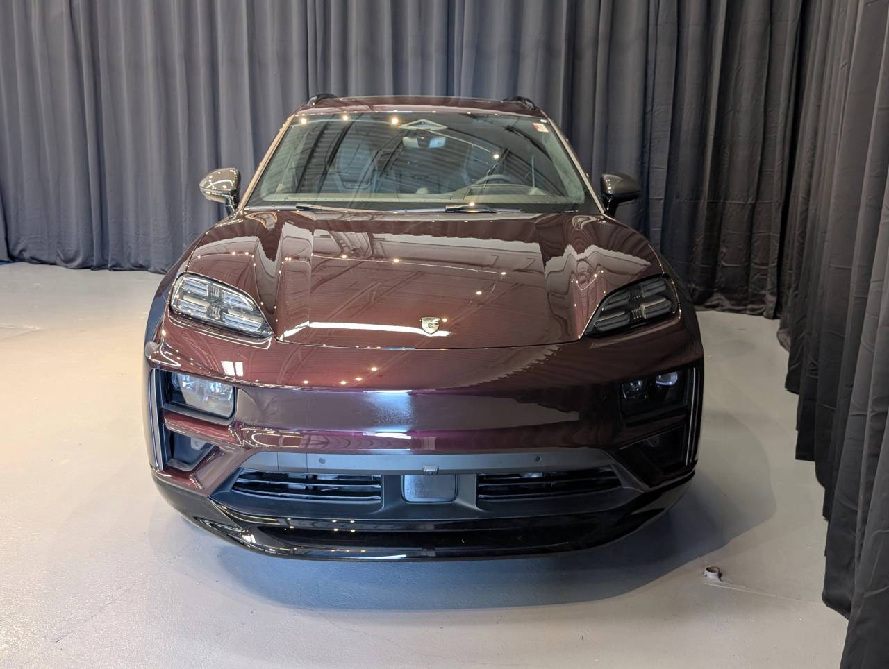 2024 Porsche Macan Electric Turbo