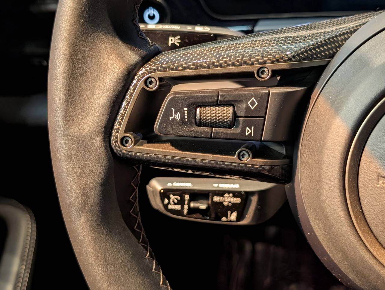 2024 Porsche Macan Electric Turbo