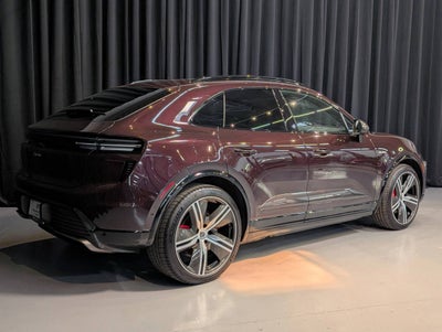 2024 Porsche Macan Electric Turbo
