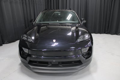 2025 Porsche Macan Electric Base