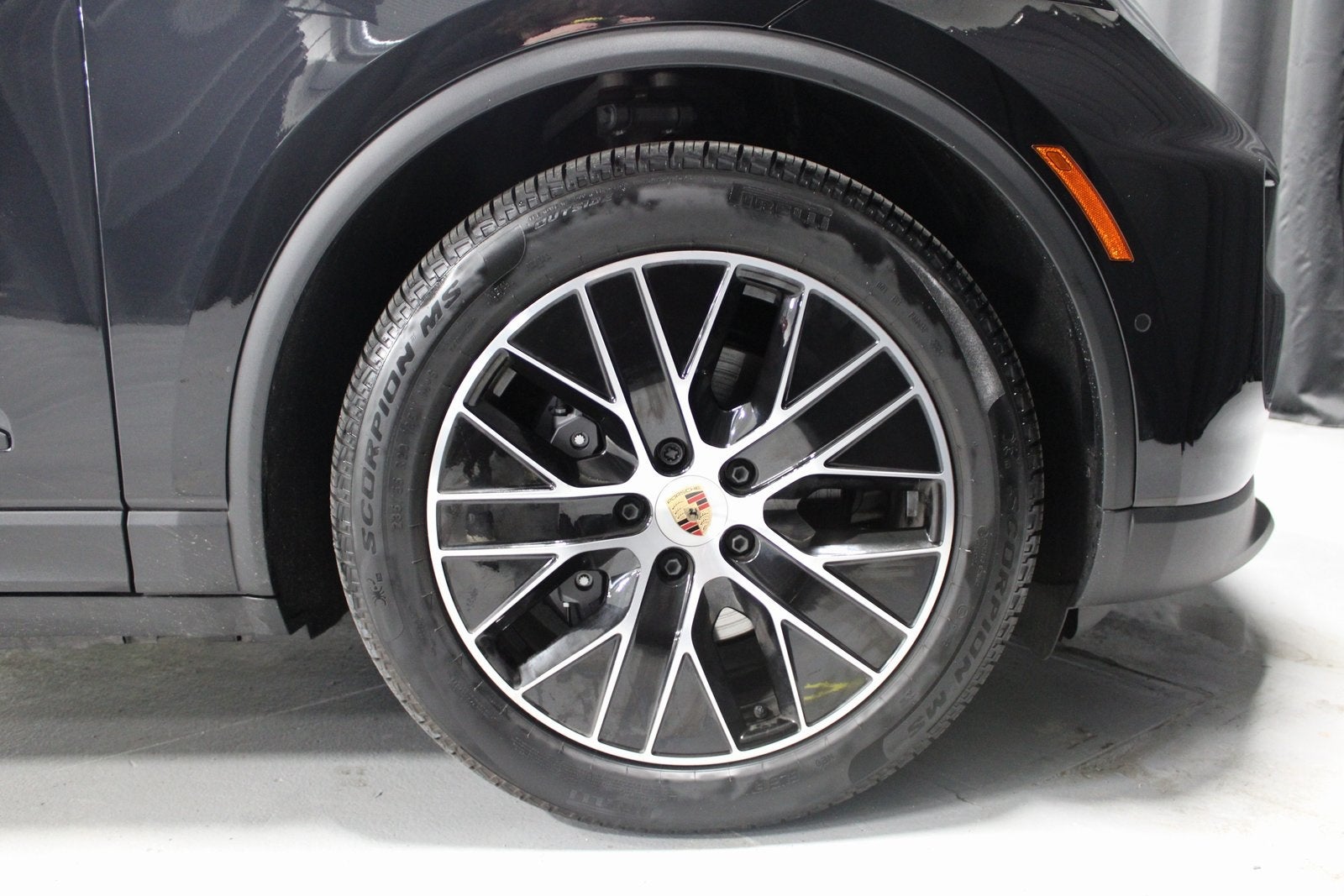 2025 Porsche Macan Electric Base