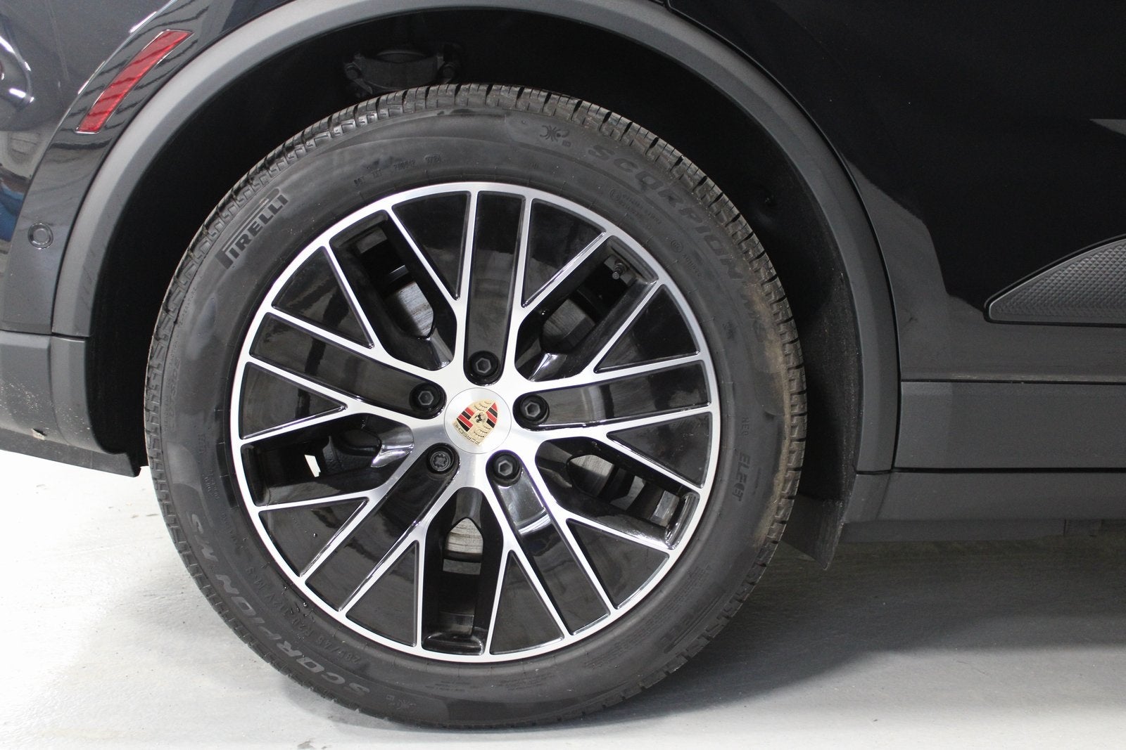 2025 Porsche Macan Electric Base