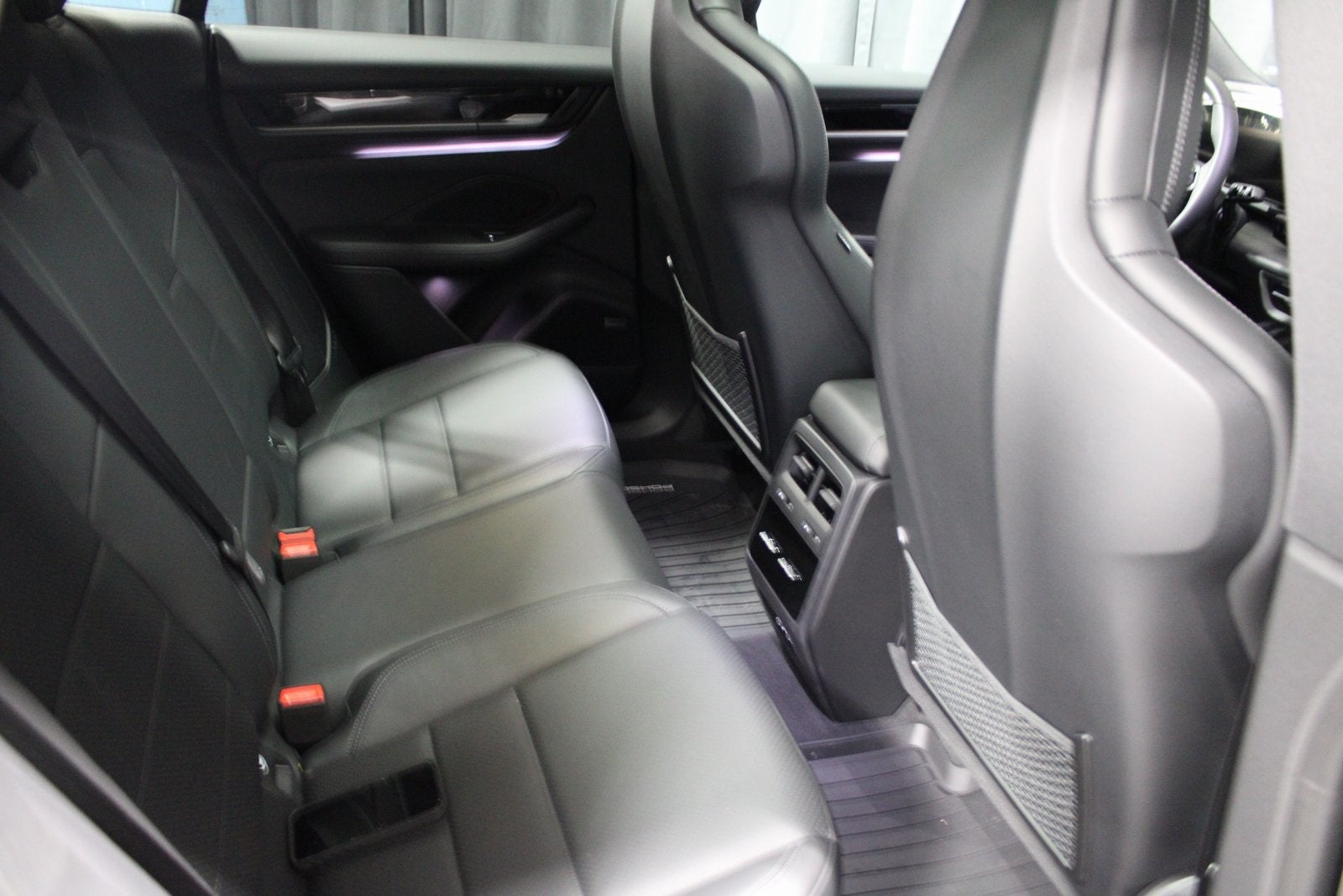 2025 Porsche Macan Electric Base