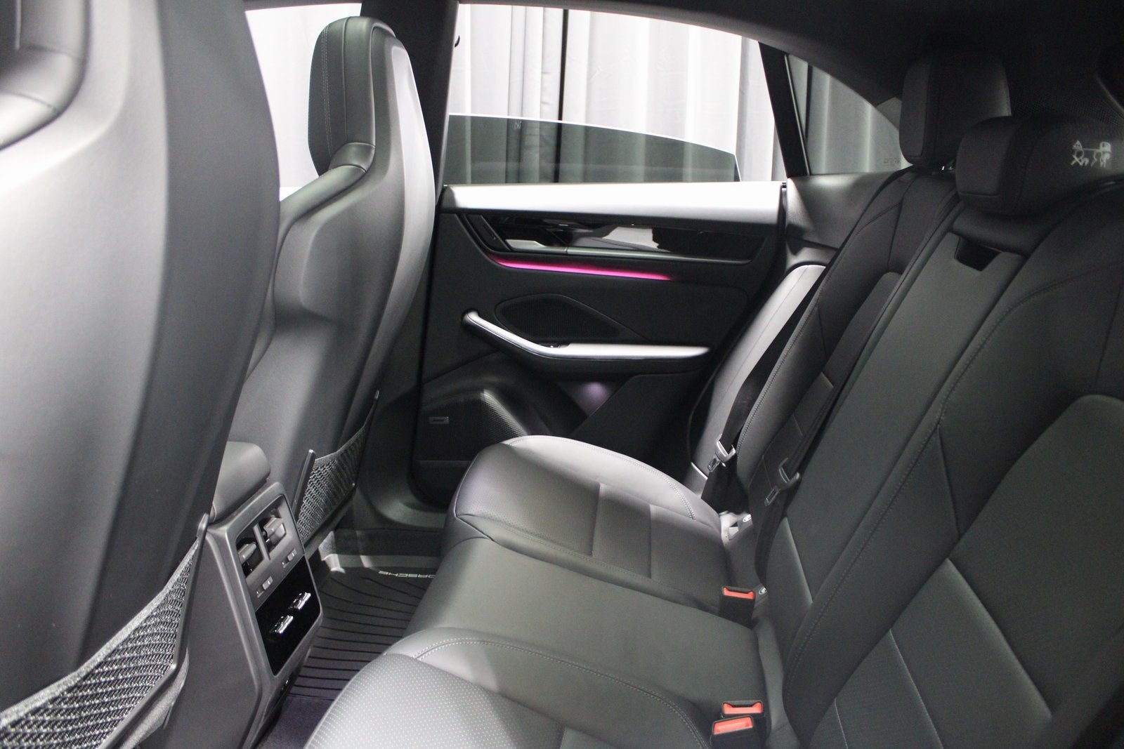 2025 Porsche Macan Electric Base