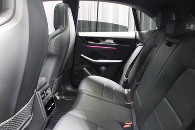 2025 Porsche Macan Electric Base