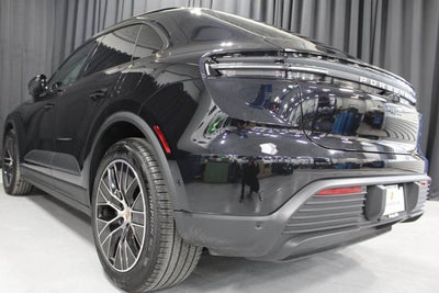 2025 Porsche Macan Electric Base
