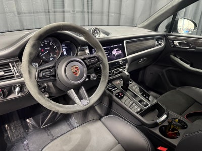 2025 Porsche Macan GTS