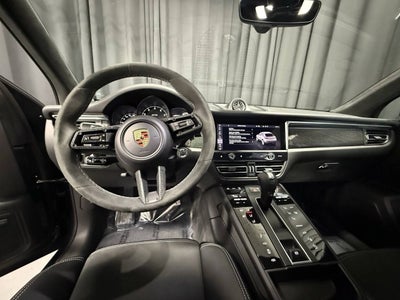2025 Porsche Macan GTS