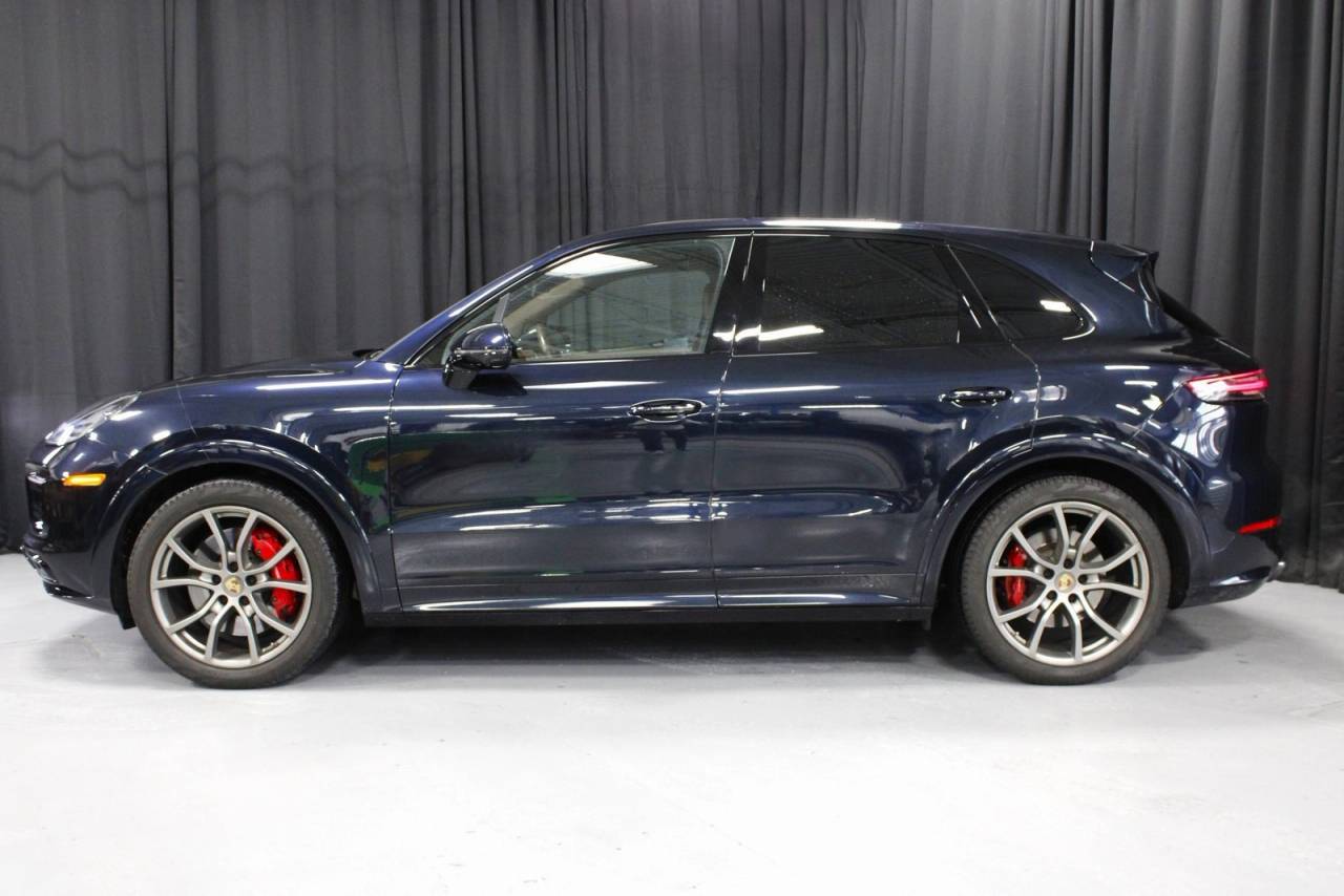 2023 Porsche Cayenne GTS