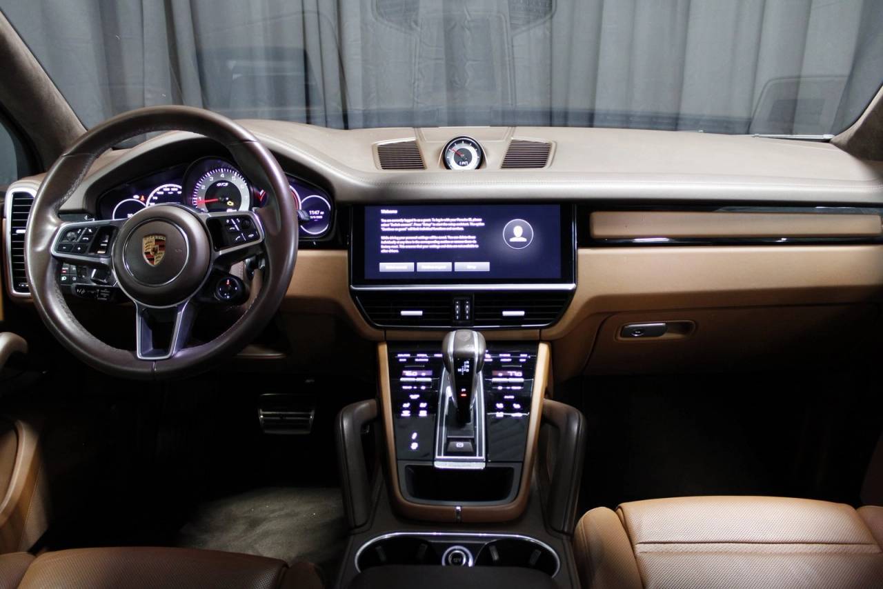 2023 Porsche Cayenne GTS
