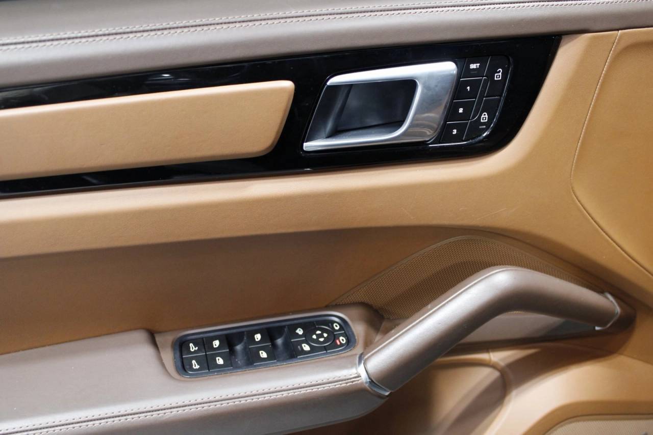 2023 Porsche Cayenne GTS