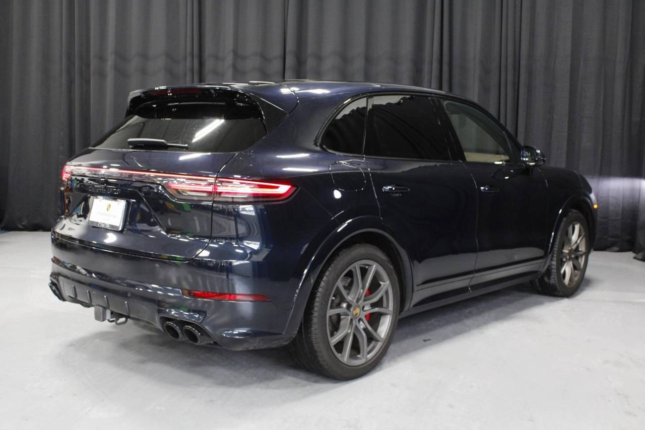 2023 Porsche Cayenne GTS