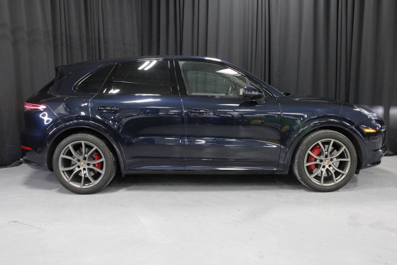2023 Porsche Cayenne GTS