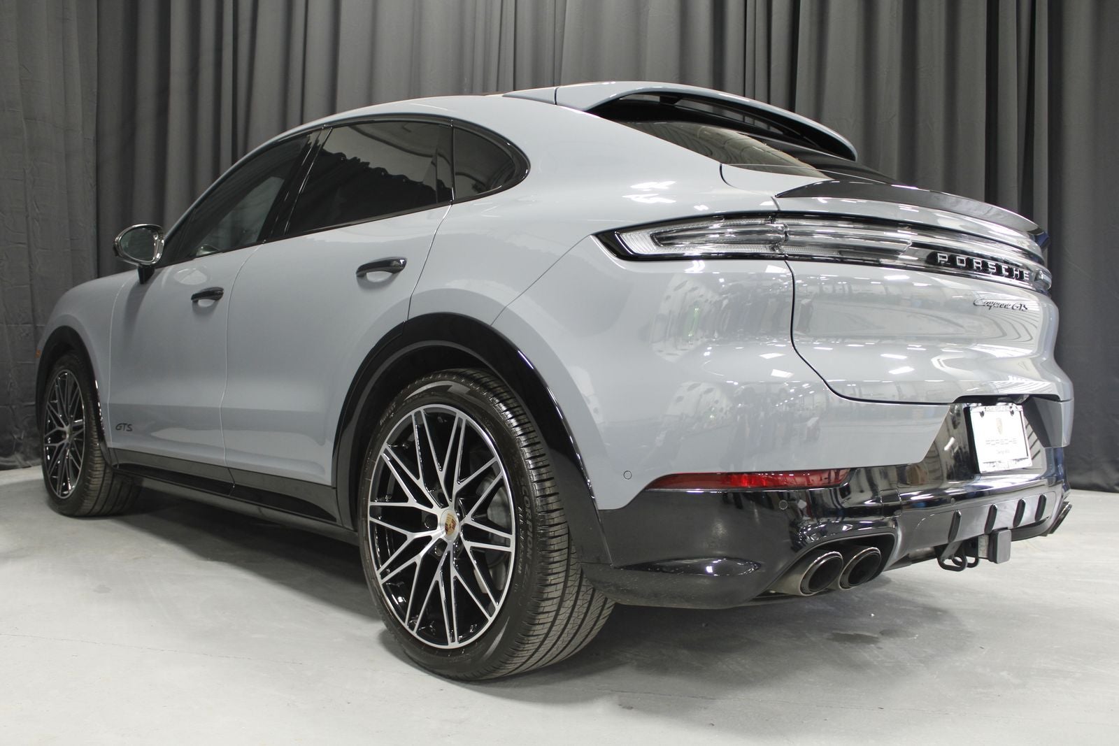 2025 Porsche Cayenne Coupe GTS