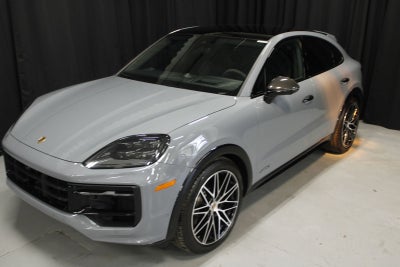 2025 Porsche Cayenne Coupe GTS