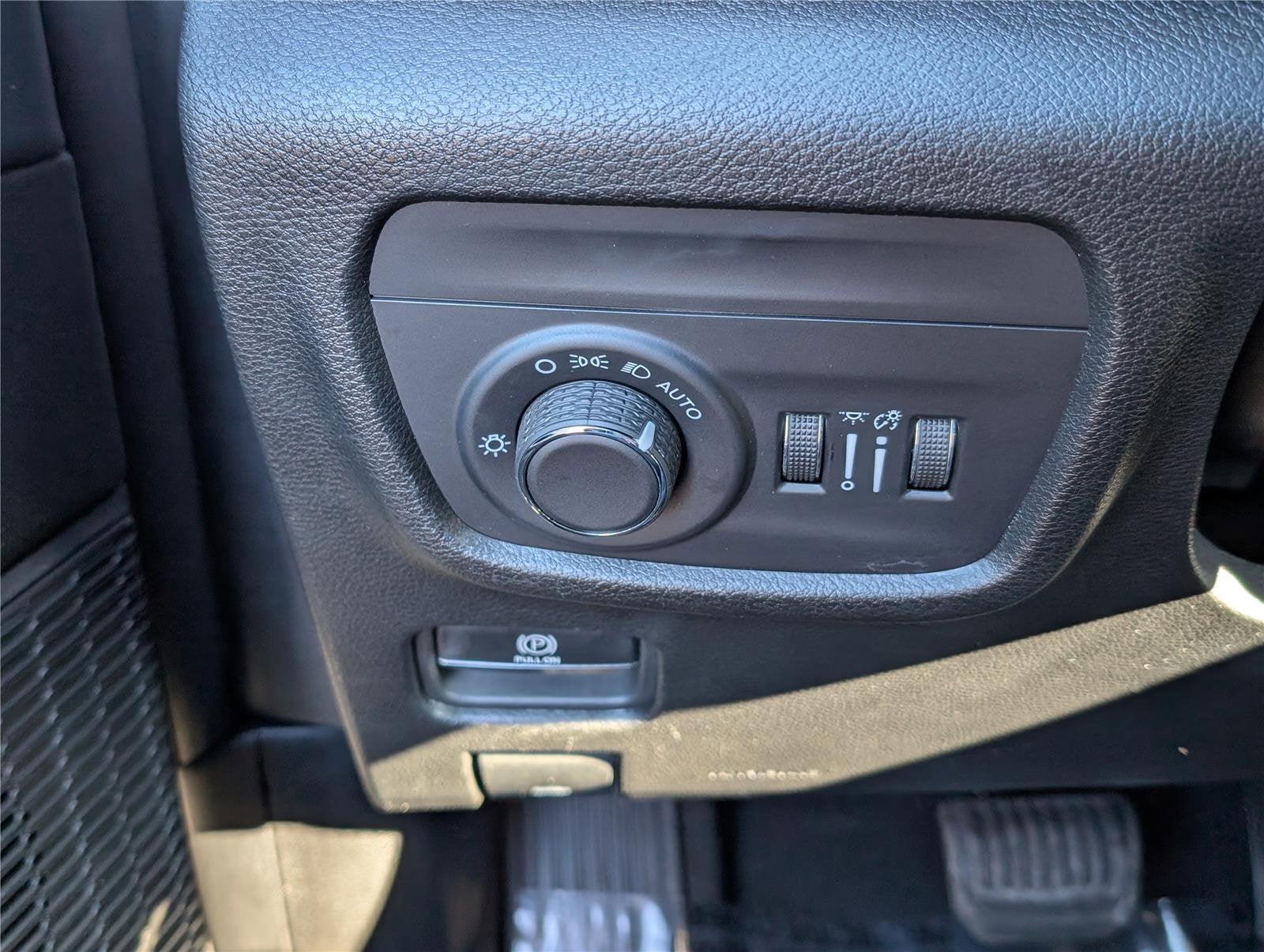 2023 Jeep Grand Cherokee Laredo X