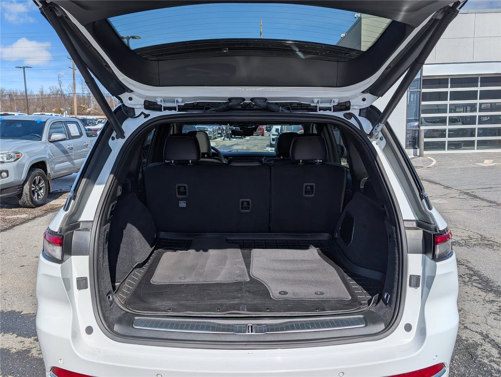 2024 Jeep Grand Cherokee Overland