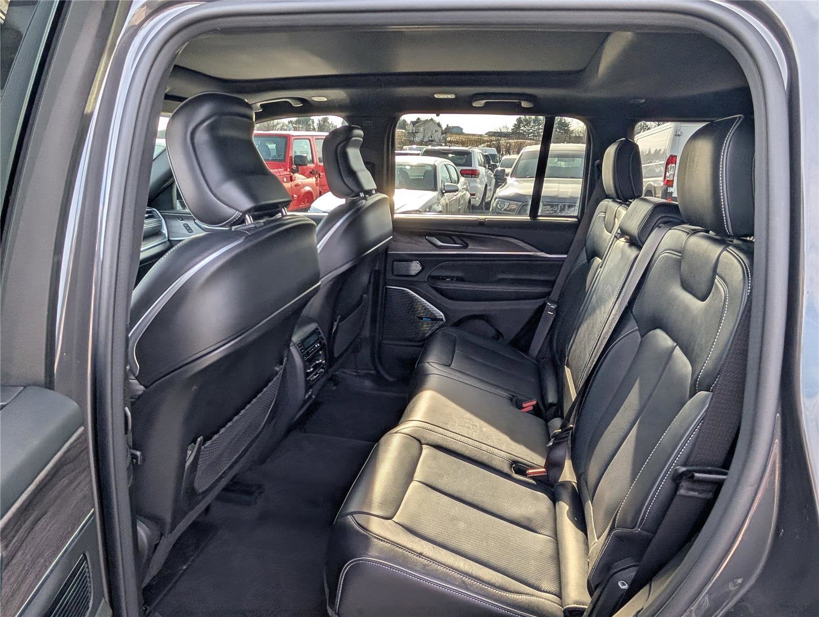 2022 Jeep Grand Cherokee Overland