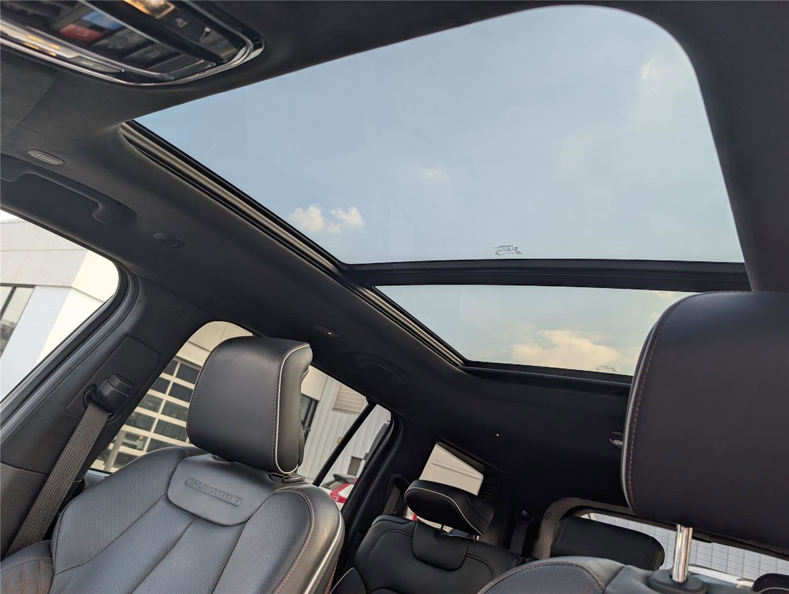 2023 Jeep Grand Cherokee L Summit Reserve