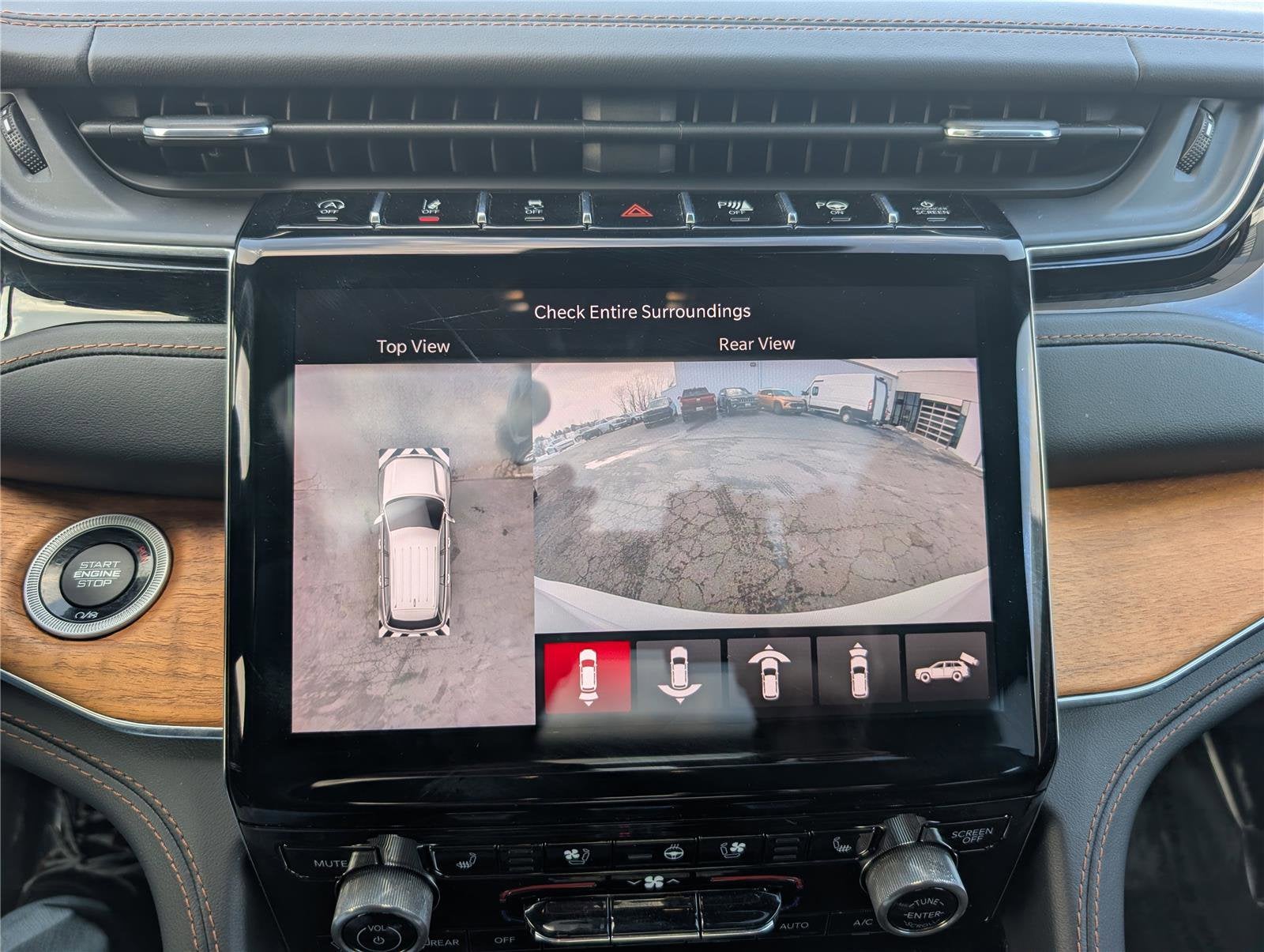 2023 Jeep Grand Cherokee L Summit Reserve