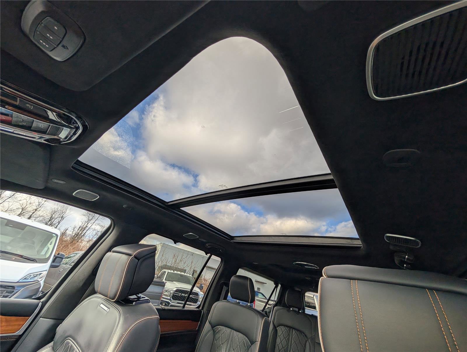 2024 Jeep Grand Wagoneer L Series III