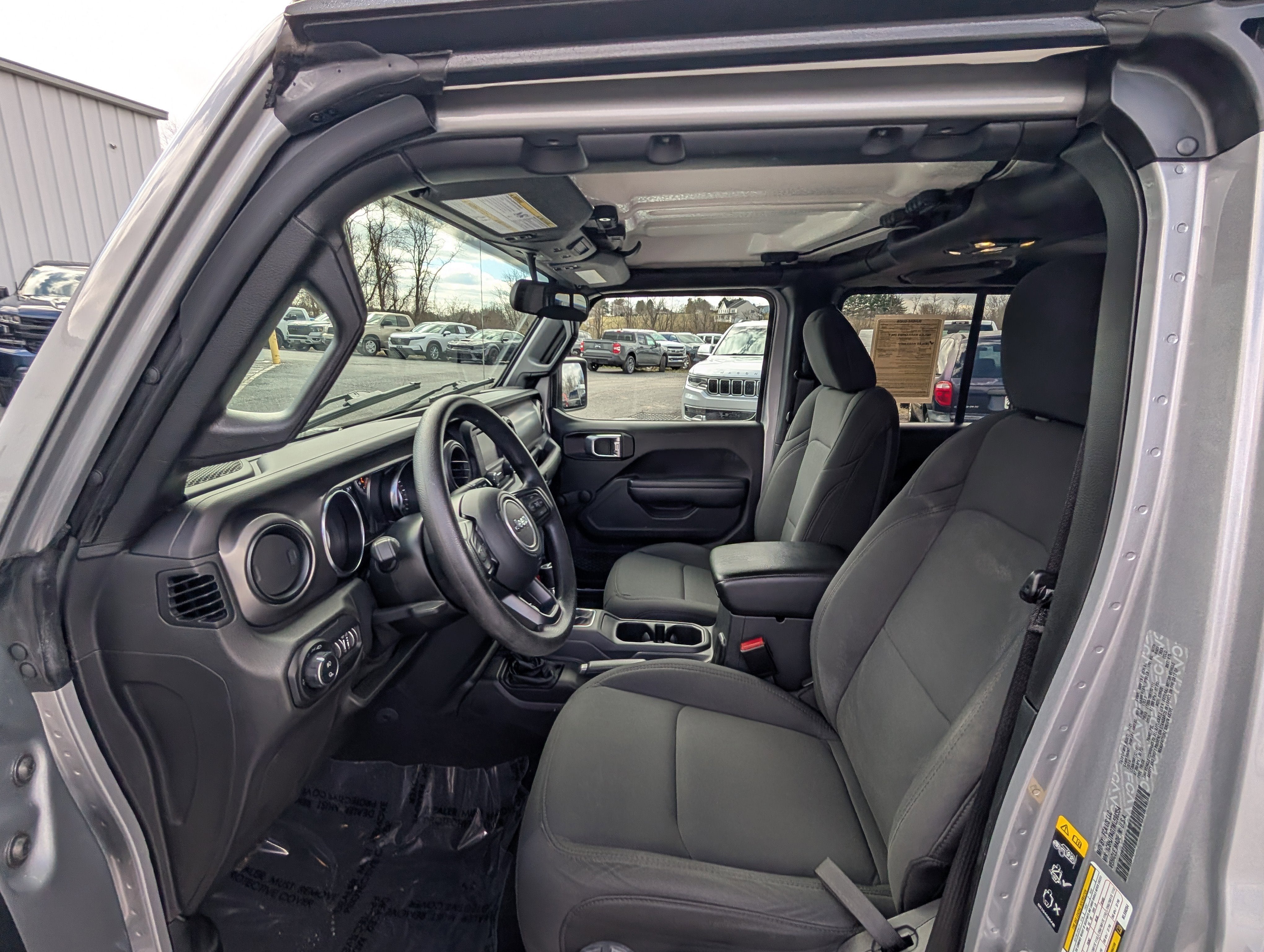 2021 Jeep Gladiator Willys Sport