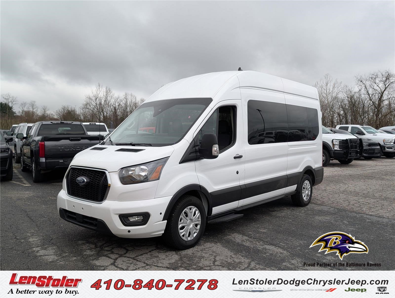 2024 Ford Transit Passenger Wagon XLT