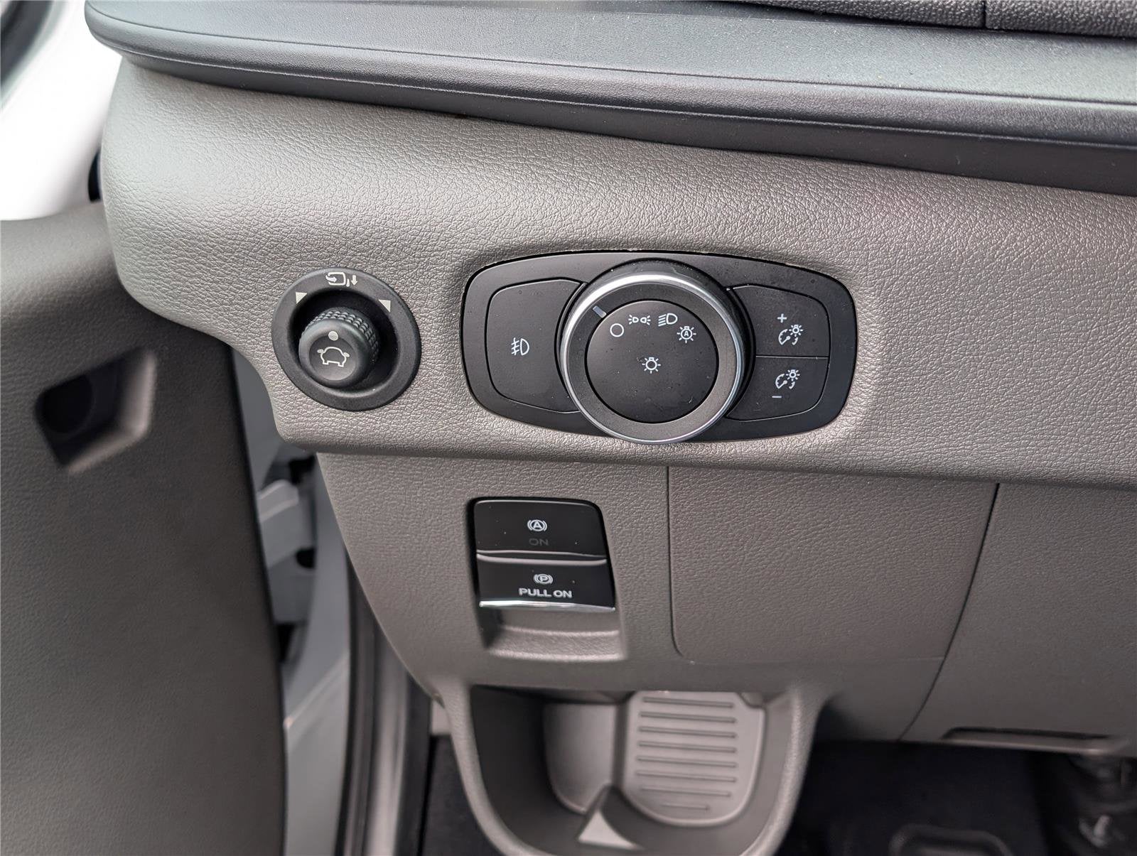 2023 Ford Transit Passenger Wagon XLT