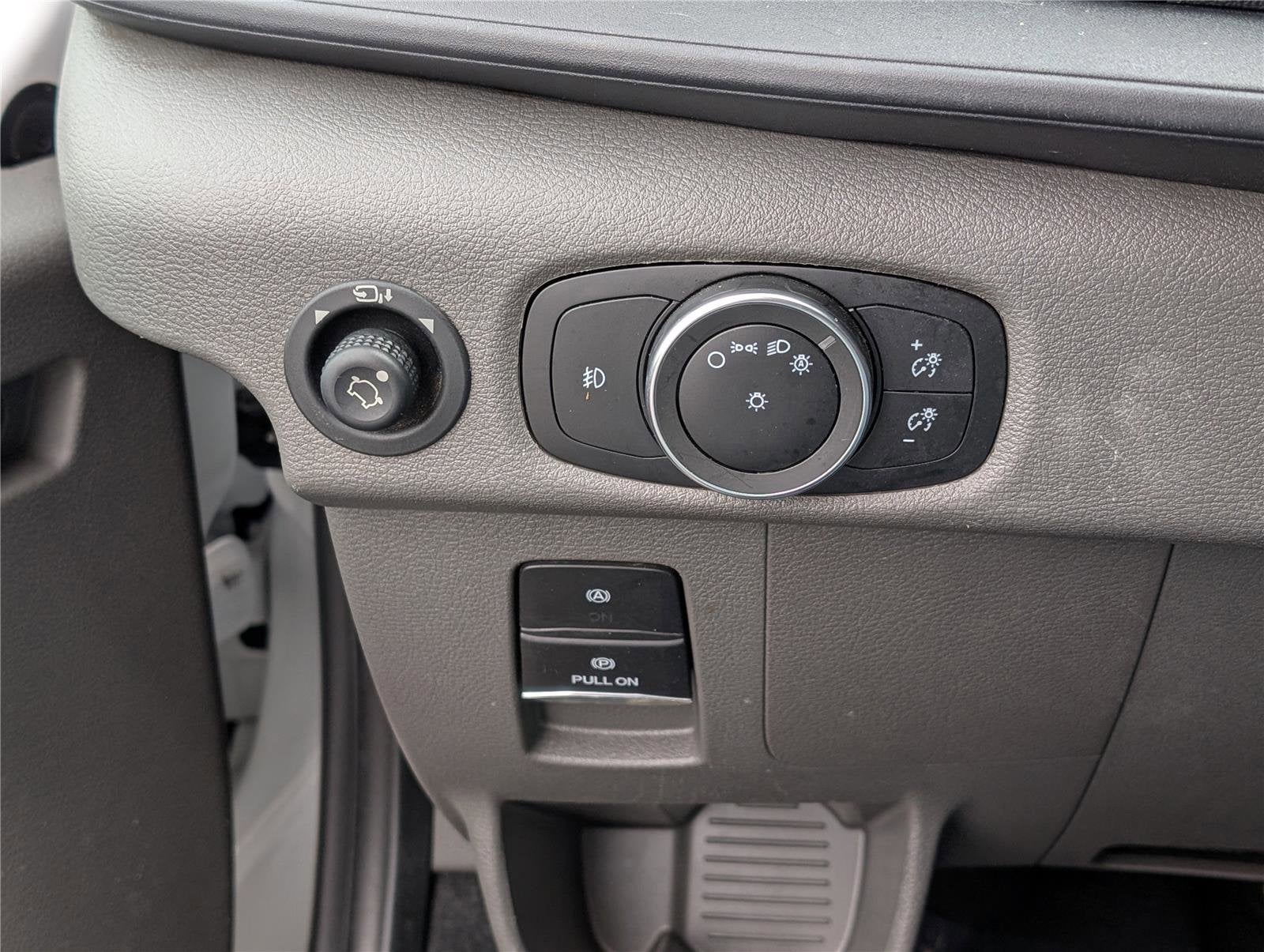 2024 Ford Transit Passenger Wagon XLT