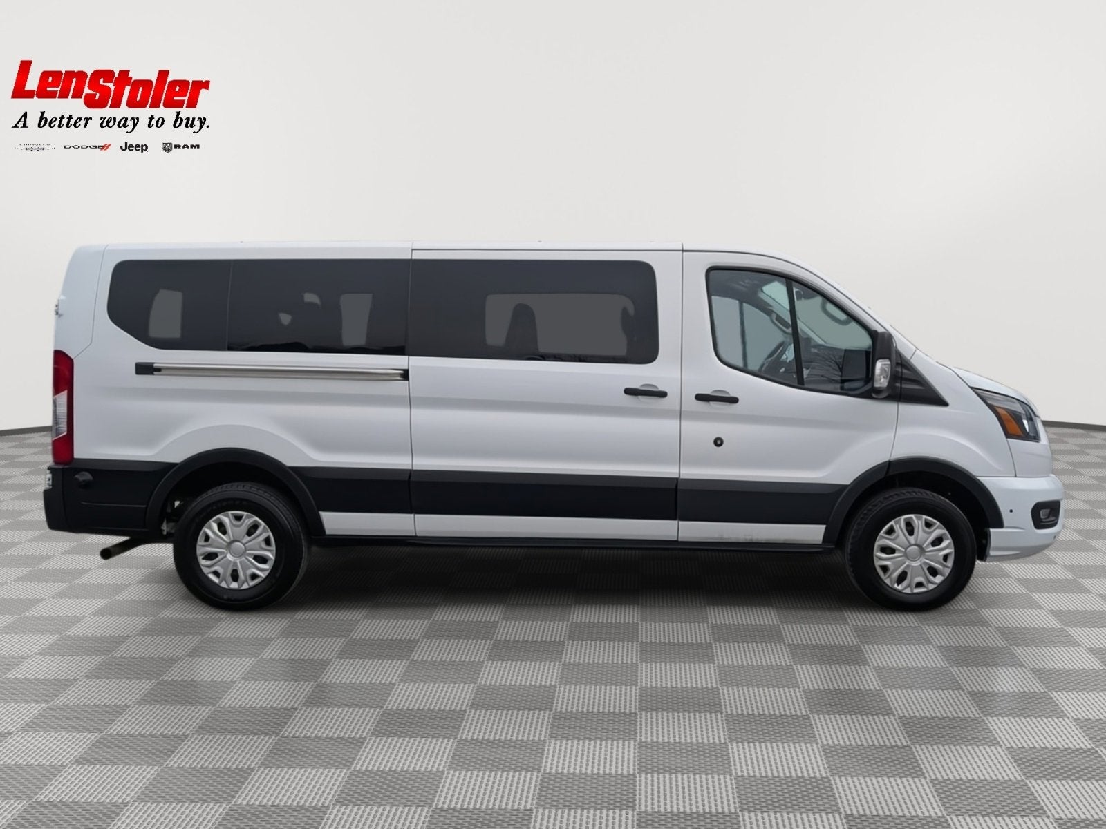 2024 Ford Transit Passenger Wagon XLT