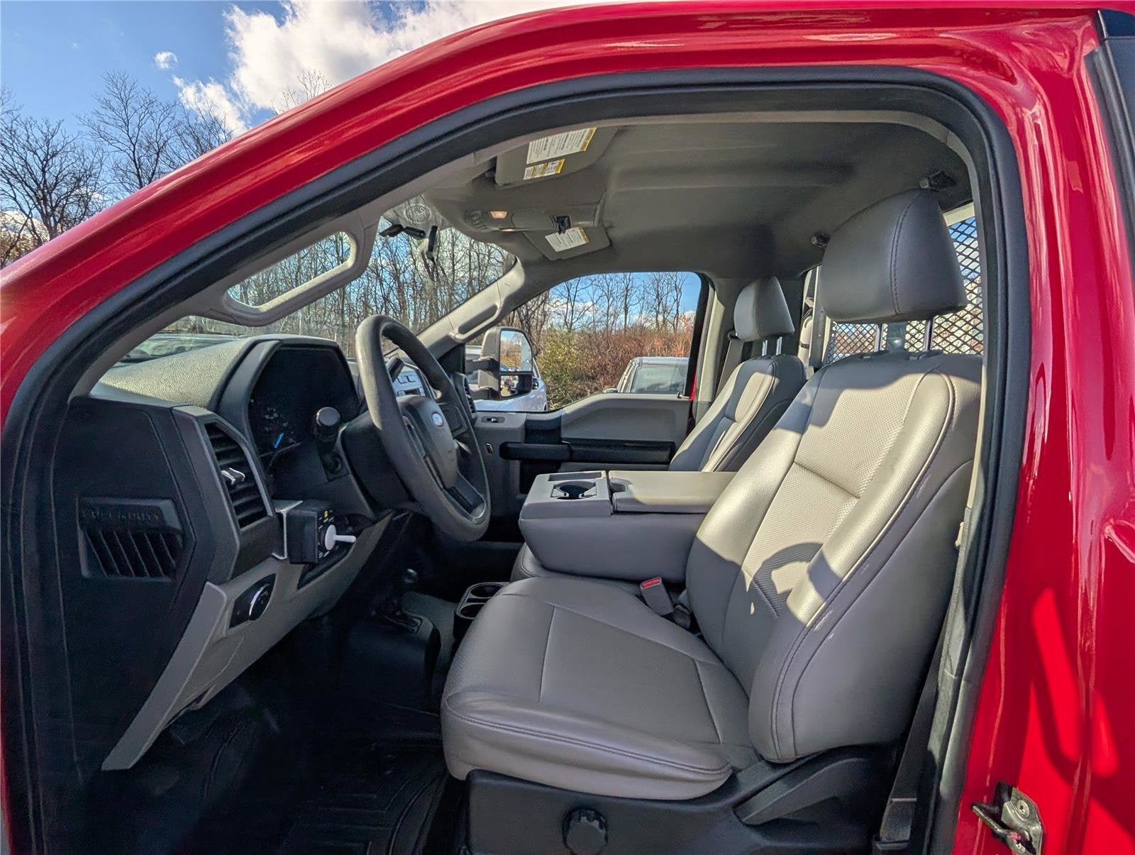 2017 Ford Super Duty F-550 DRW XL