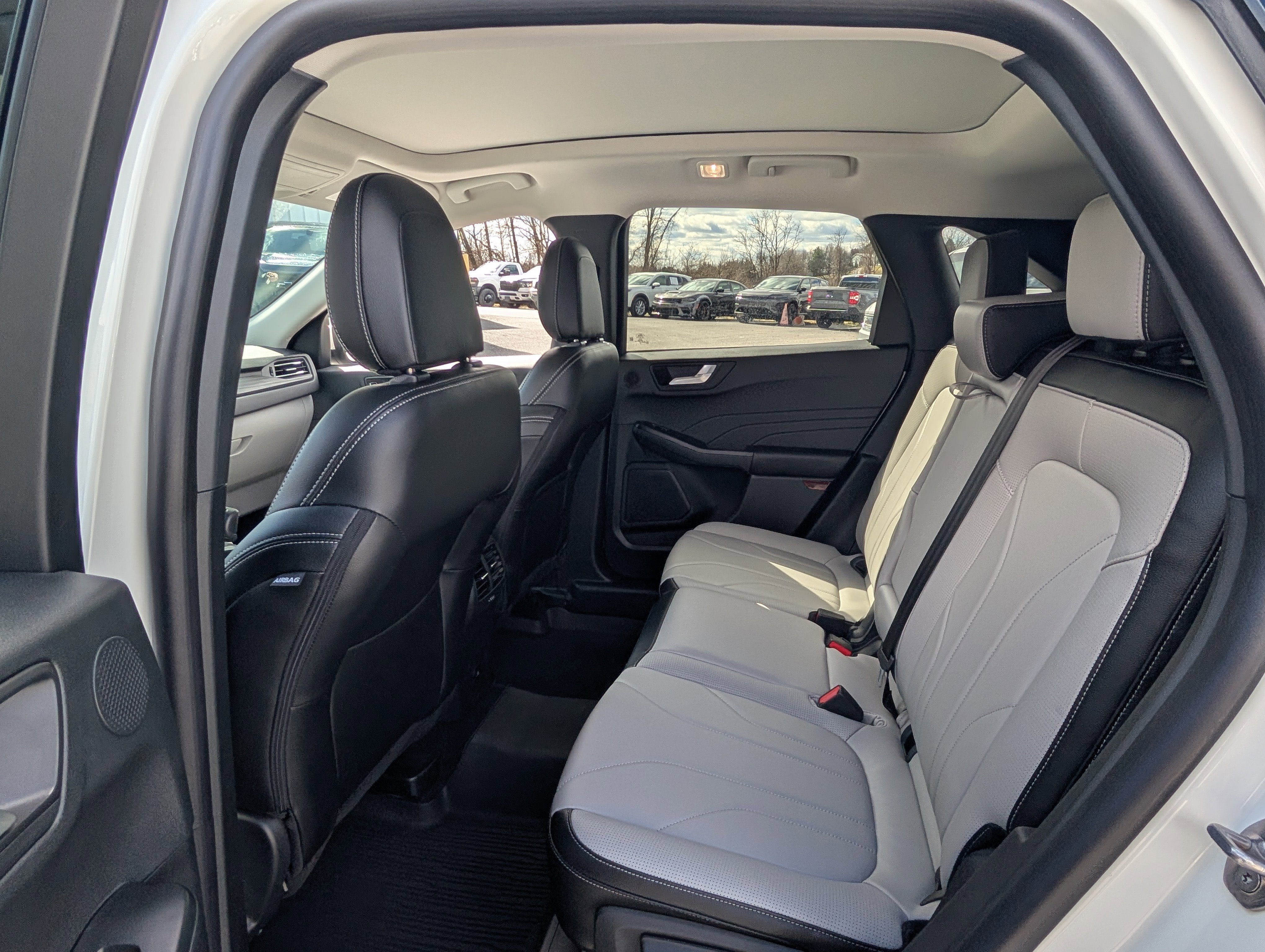 2025 Ford Escape Platinum