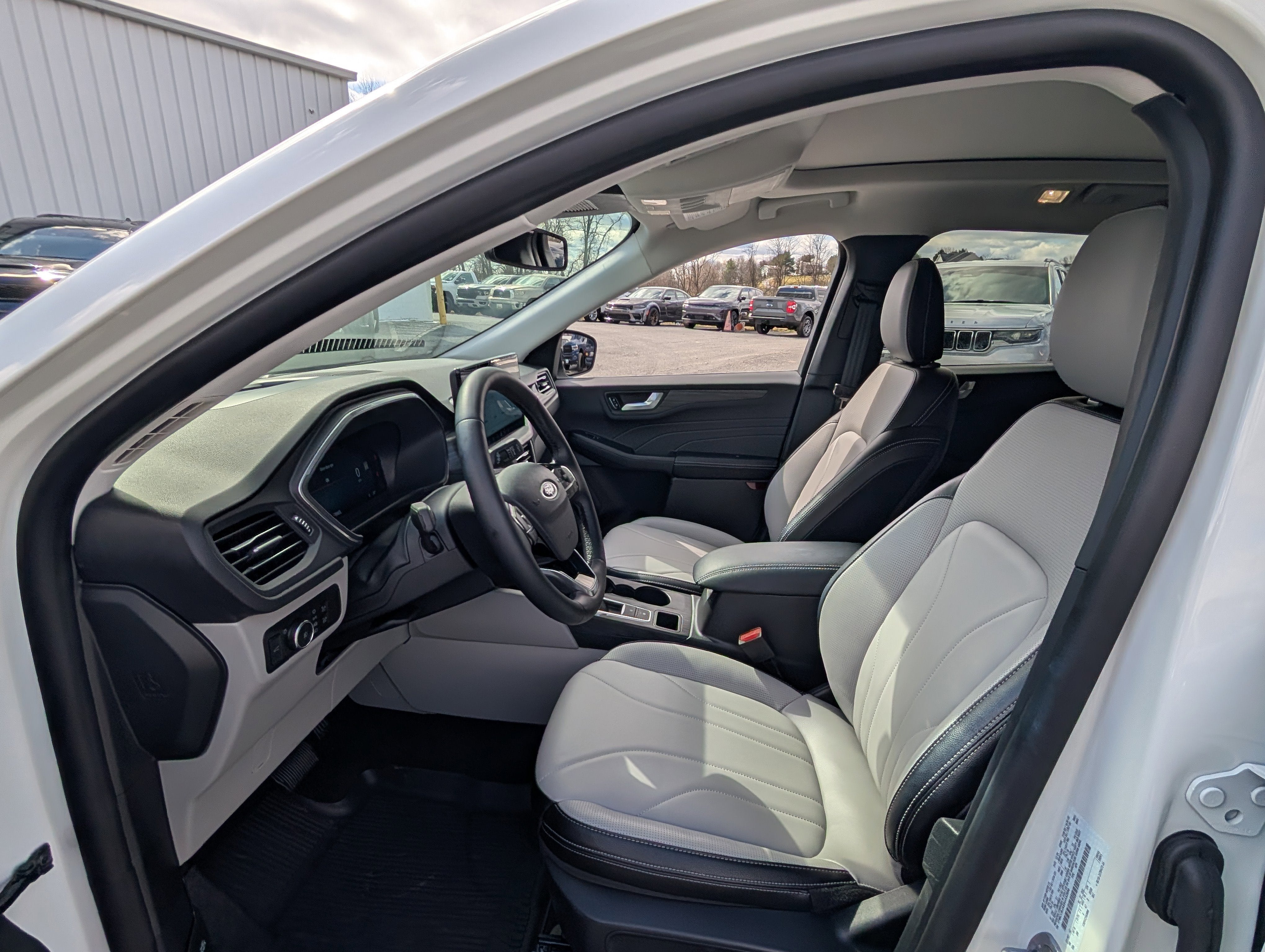 2025 Ford Escape Platinum