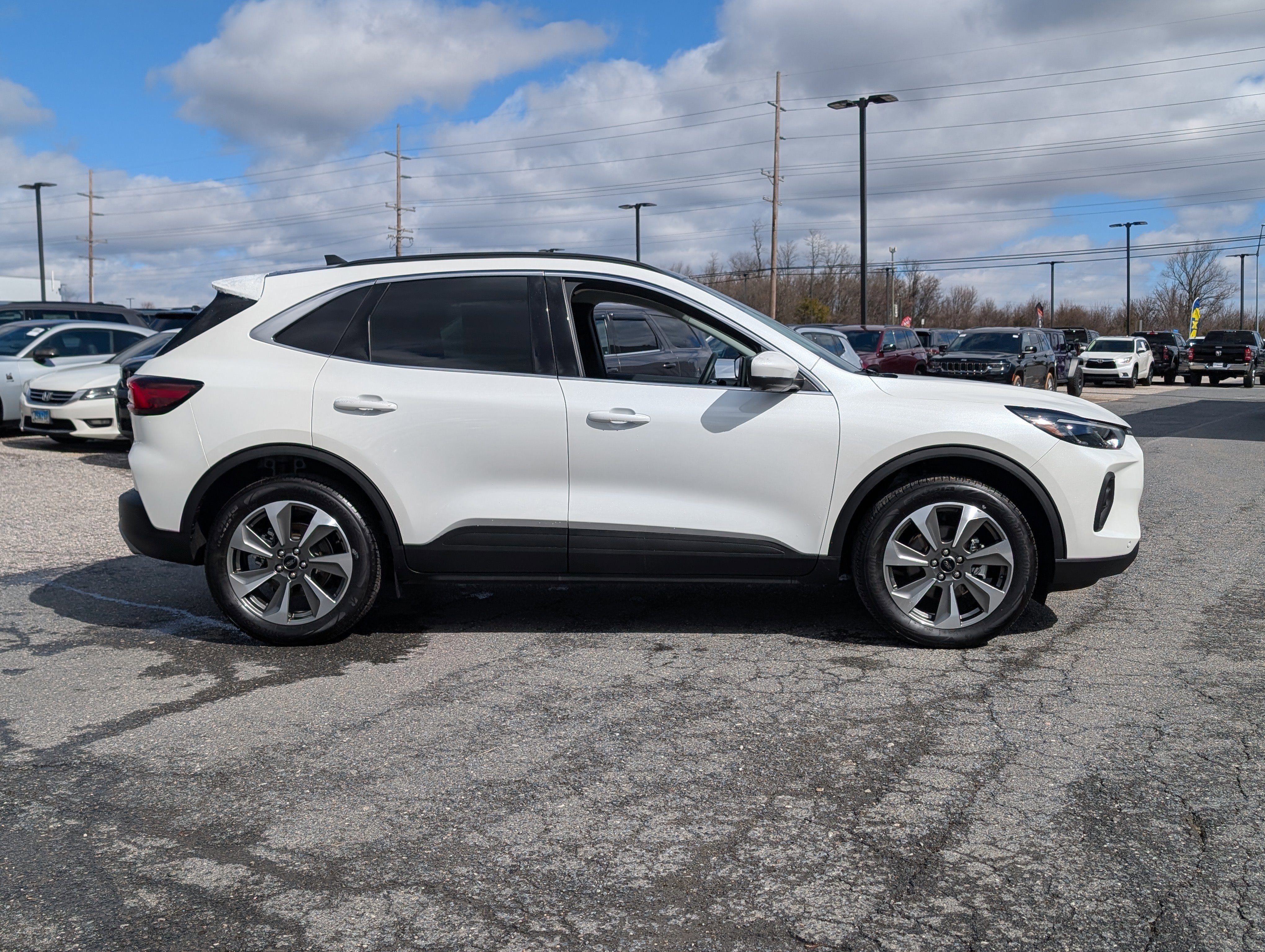 2025 Ford Escape Platinum