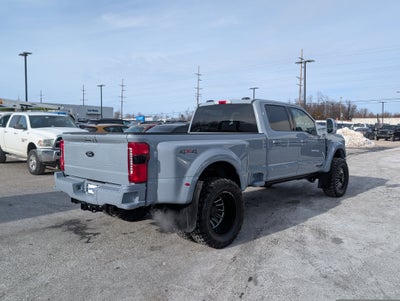 2026 Ford Super Duty F-450 DRW LARIAT