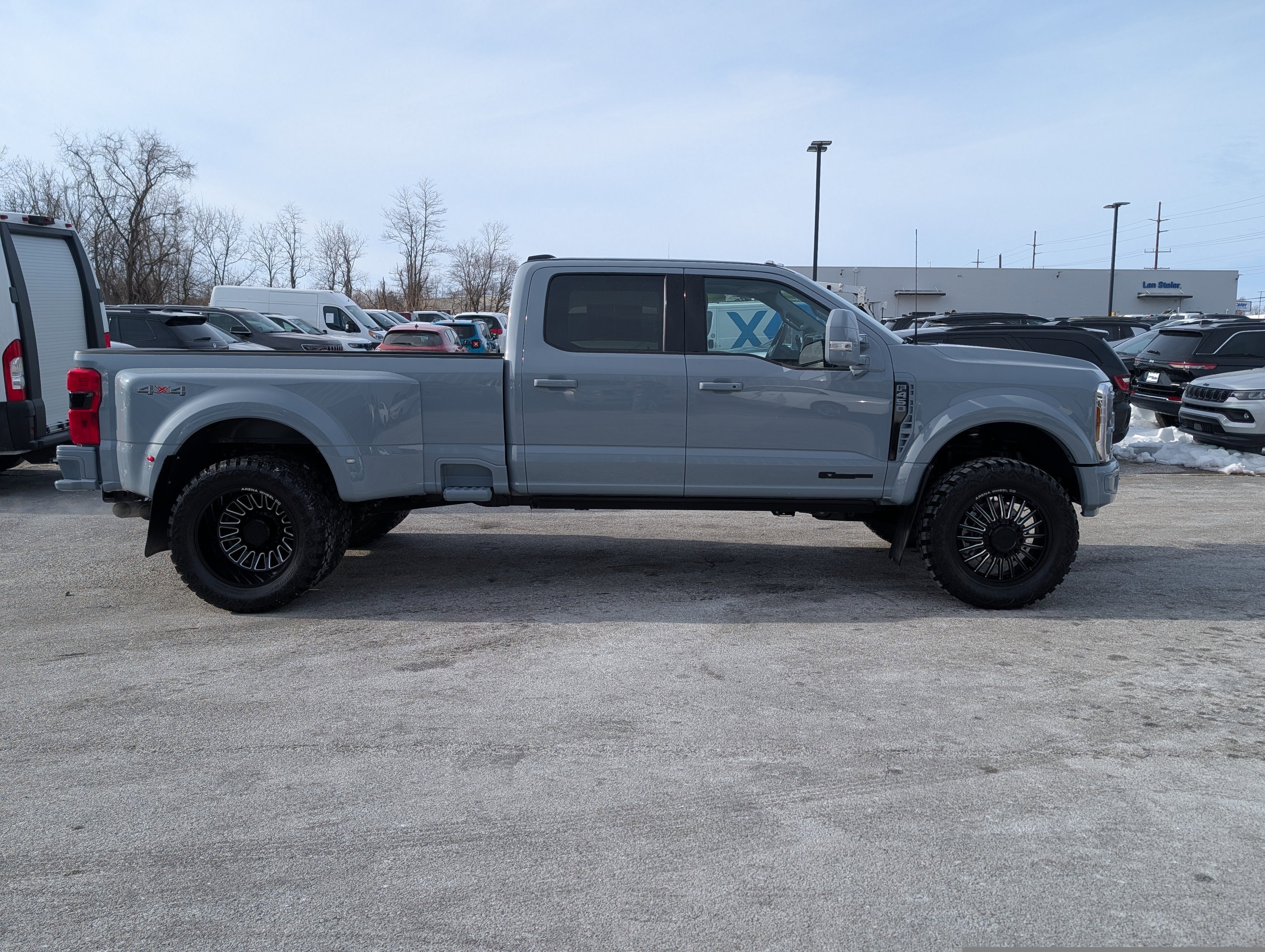 2026 Ford Super Duty F-450 DRW LARIAT