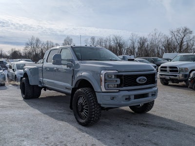 2026 Ford Super Duty F-450 DRW LARIAT