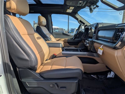 2026 Ford Super Duty F-450 DRW LARIAT