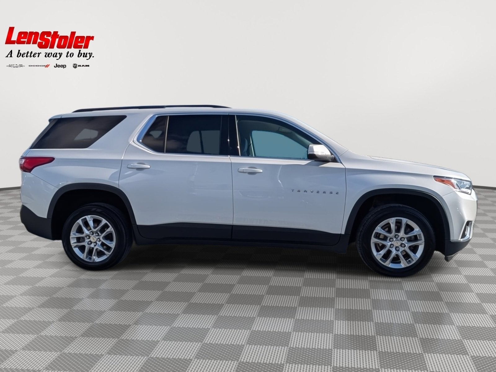 2021 Chevrolet Traverse LT Cloth