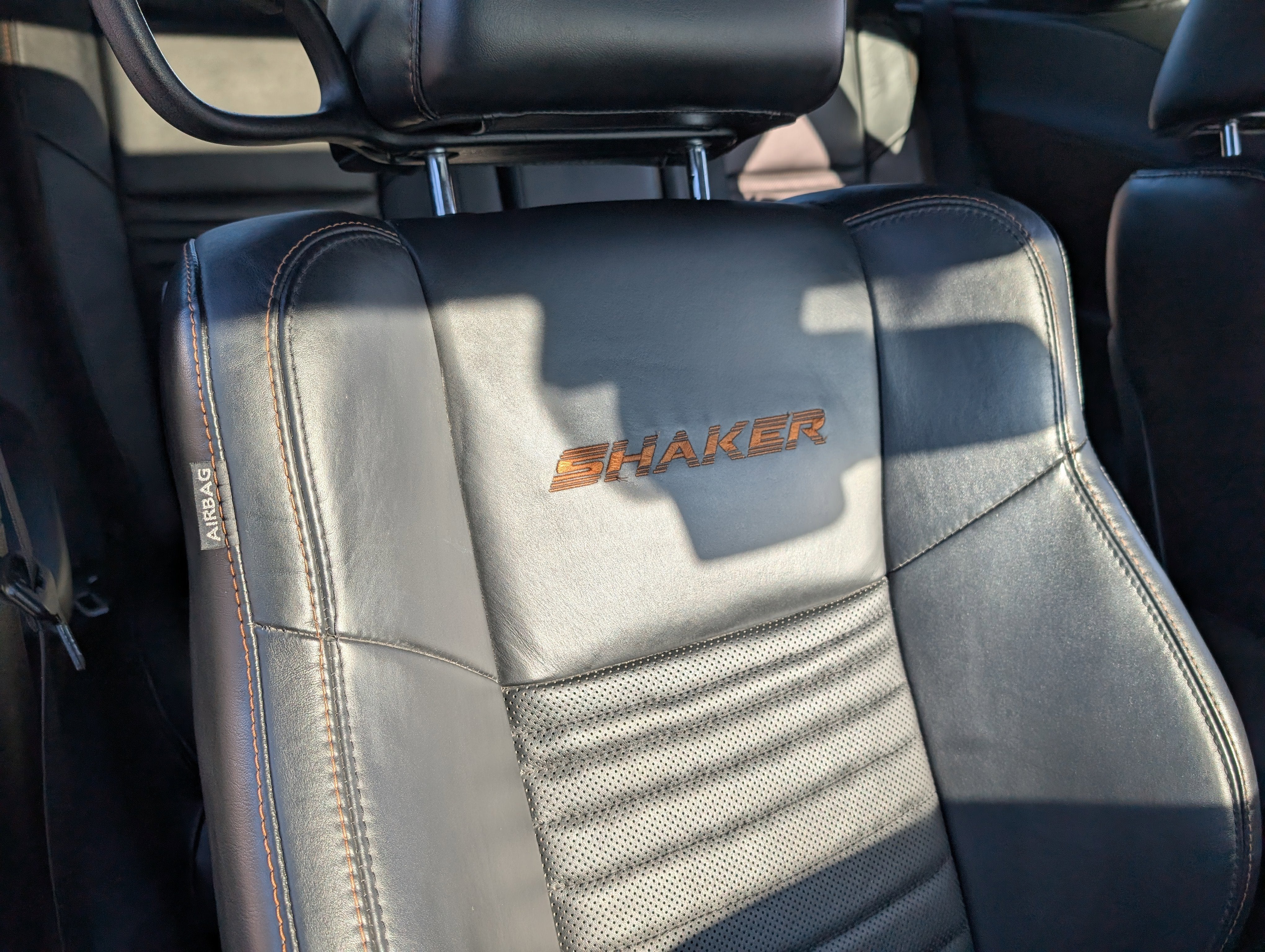 2015 Dodge Challenger R/T Scat Pack Shaker