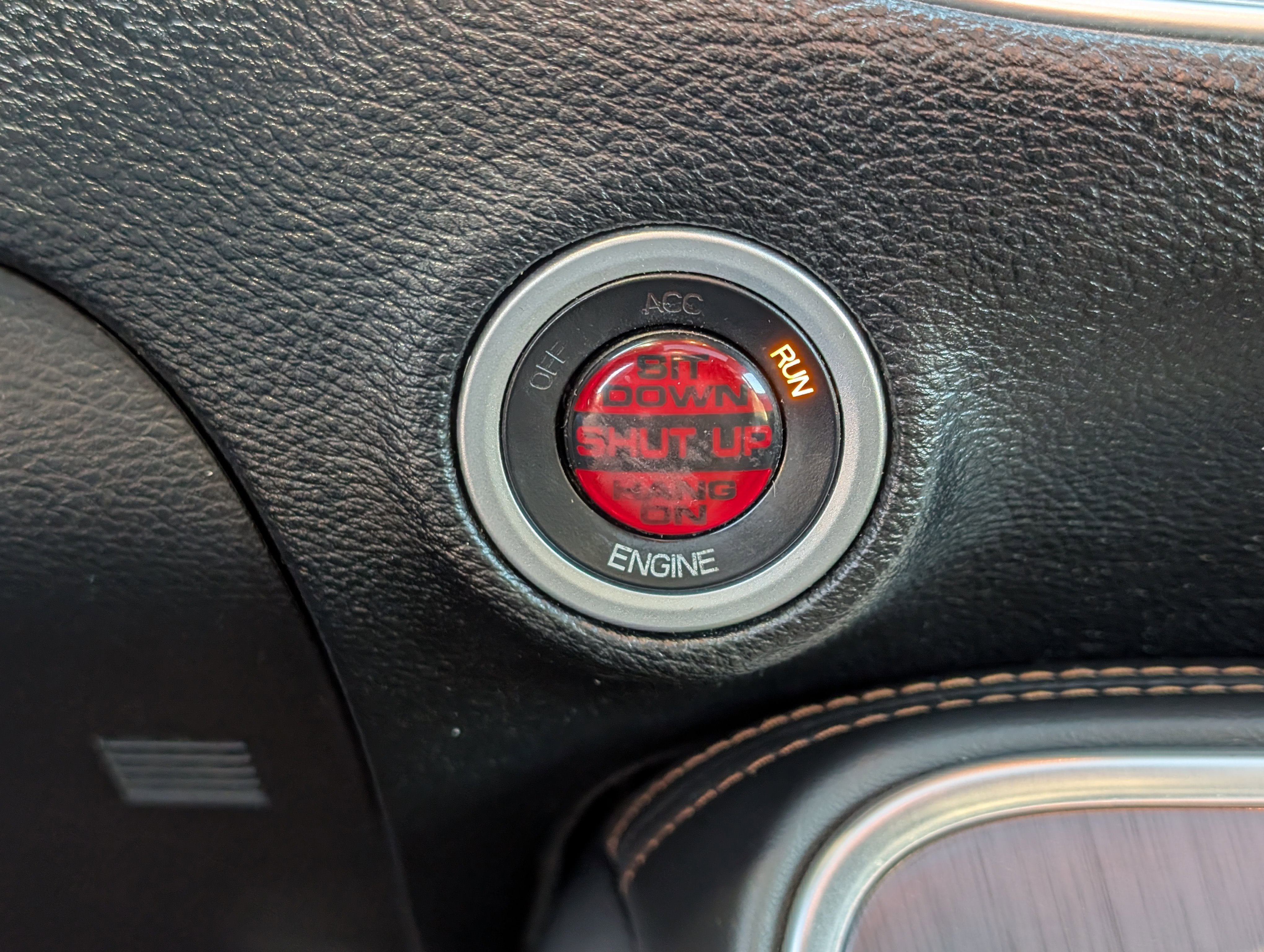 2015 Dodge Challenger R/T Scat Pack Shaker