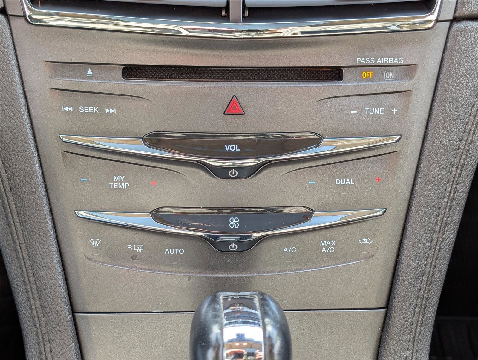 2019 Lincoln MKT Standard