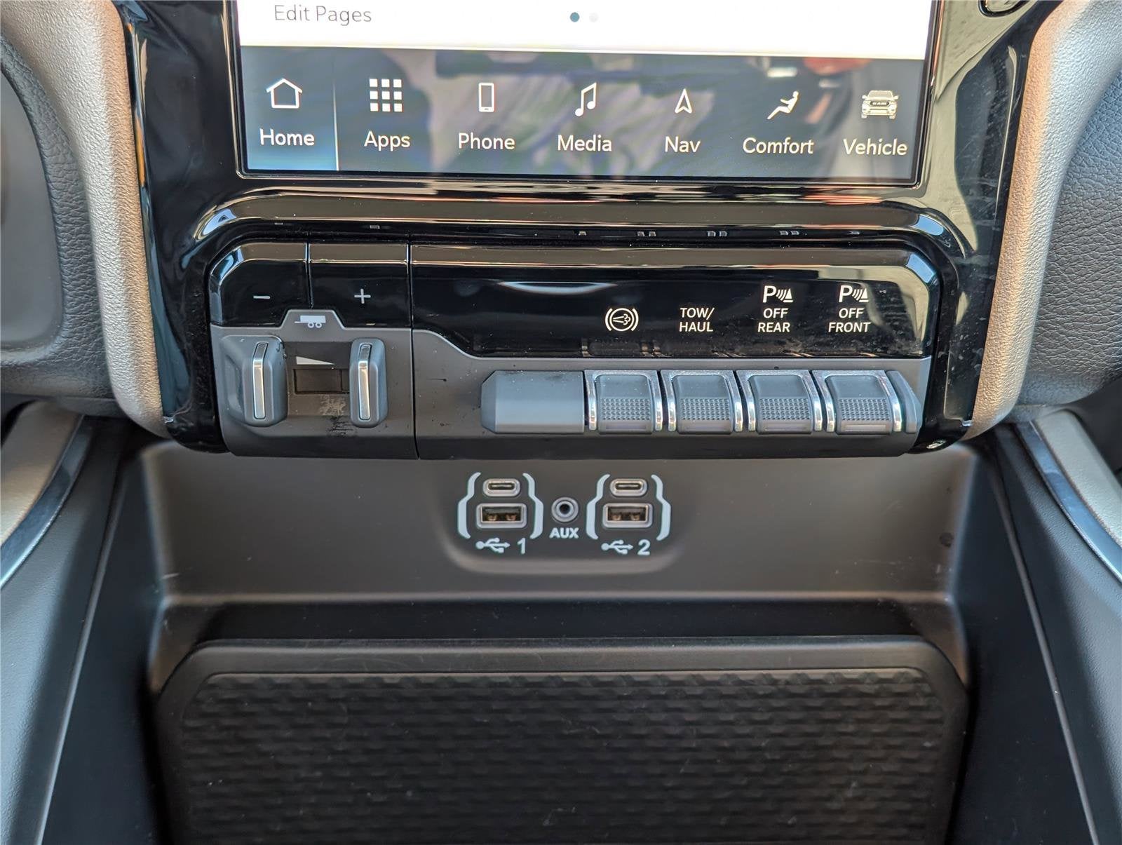 2024 RAM 3500 Laramie