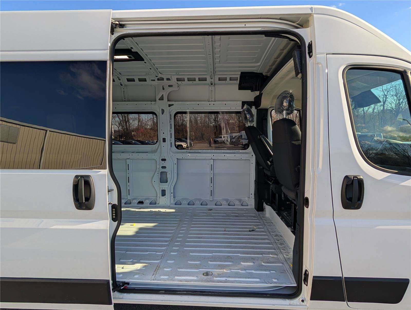 2025 RAM ProMaster Window Van SLT+